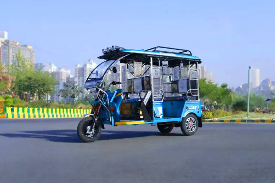 Gayatri Electric Dabang Pro 1000 SS E Rickshaw Loading Capacity & Dimension