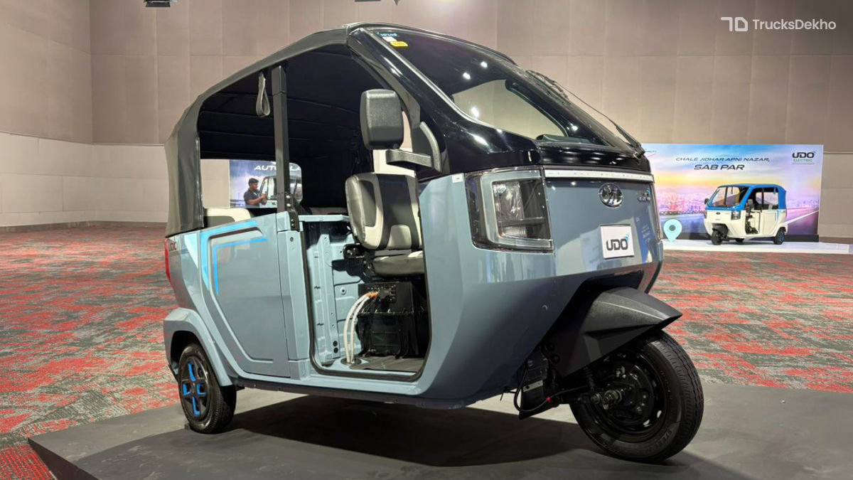 Comparison: Mahindra UDO Vs Montra Electric Super Auto | Trucks ...